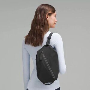 Lululemon Fast Track Gym Bag 2.0 (Women's & Men's)